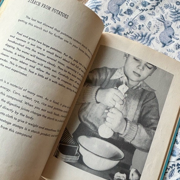 1940s Chemistry book for elementary school library - “Fun With Chemistry“ - Picture 10 of 10